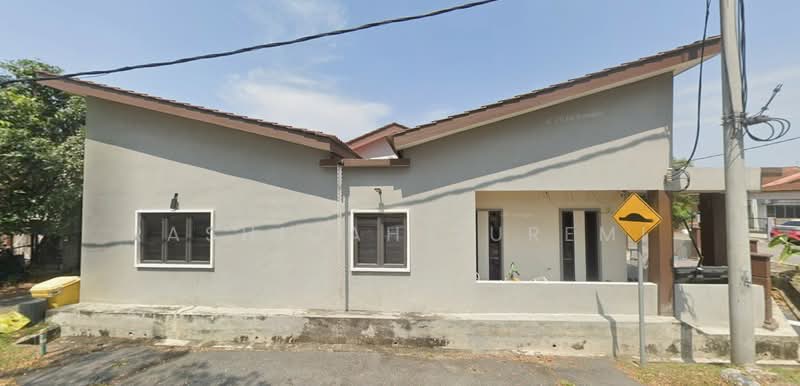1-storey Terraced House for Sale in Banting (Selangor) - Rashidah Juremi - Exterior - PropertyGuru.com.my