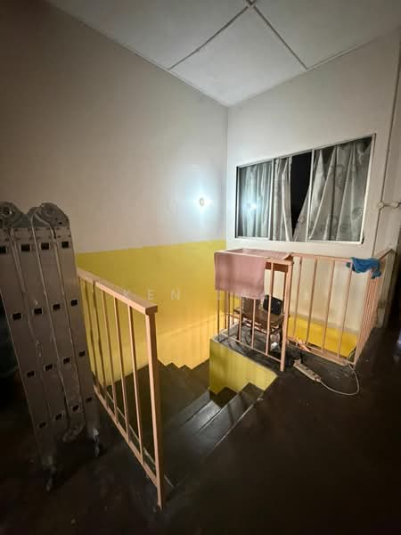 2-storey Terraced House for Sale in Taman Kepong (Kepong) - Ken Lai - Corridor - PropertyGuru.com.my