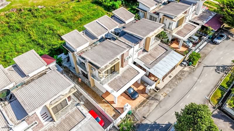 Semi-Detached House for Sale in Bandar Tasik Kesuma (Beranang) - Keasavan Hari Krishnan - Exterior - PropertyGuru.com.my