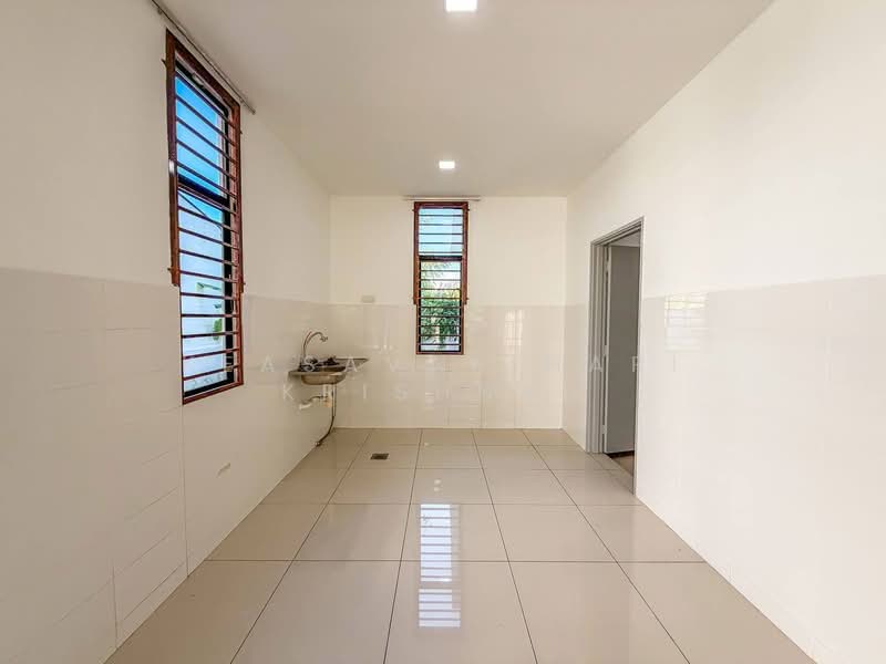 Semi-Detached House for Sale in Bandar Tasik Kesuma (Beranang) - Keasavan Hari Krishnan - Kitchen - PropertyGuru.com.my