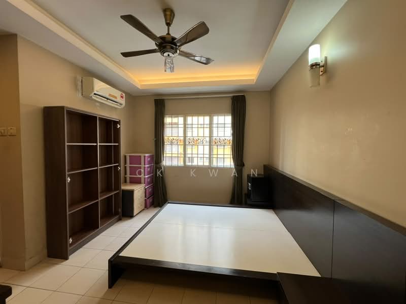 Apartment for Rent at Serdang Villa Apartment - CK Kwan - Bedroom - PropertyGuru.com.my