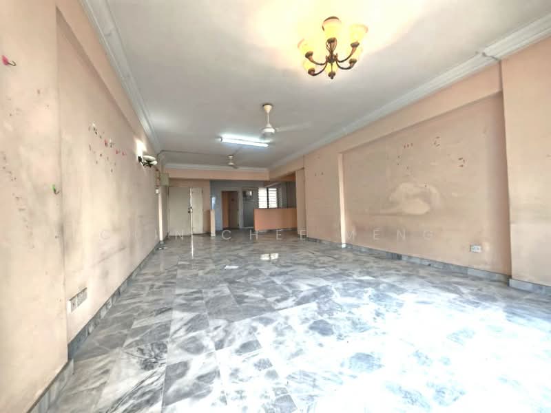 Kondominium untuk Dijual di Seri Mas Condominium - Chin Chee Meng - Living Room - PropertyGuru.com.my