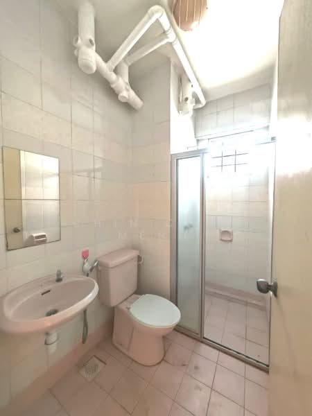 Kondominium untuk Dijual di Seri Mas Condominium - Chin Chee Meng - Bathroom - PropertyGuru.com.my