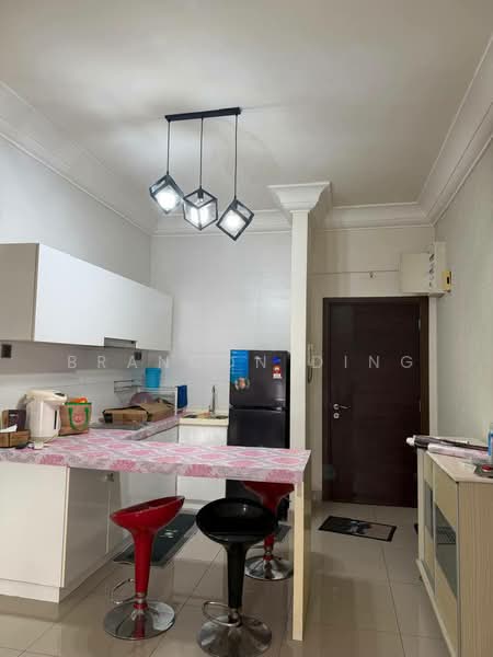 Servis Apartment untuk Disewa di V@SUMMERPLACE - Brandon Ding - Kitchen - PropertyGuru.com.my