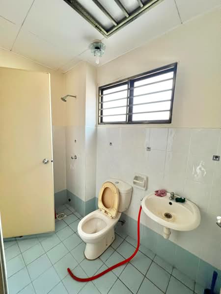 2-storey Terraced House for Sale in Sungai Buloh (Selangor) - Hazlin Miswan - Bathroom - PropertyGuru.com.my