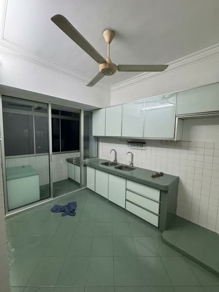 Pangsapuri untuk Disewa di Taman Megah Cheras Apartment (Phase 1B) - Lee Yuqi - Kitchen - PropertyGuru.com.my