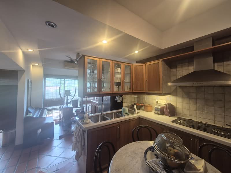 3-storey Terraced House for Sale in Ampang Jaya (Ampang) - Sharina Tham - Kitchen - PropertyGuru.com.my