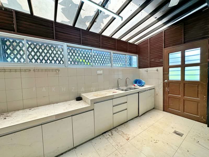 Rumah Banglo untuk Dijual di Presint 14 (Putrajaya) - Fakhzan Badiran - Kitchen - PropertyGuru.com.my