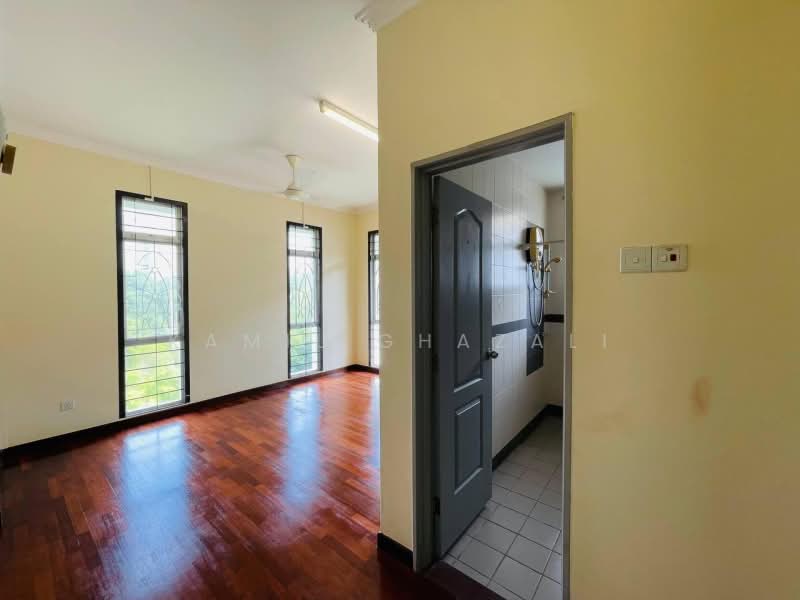 Rumah Berkembar untuk Dijual di Presint 15 (Putrajaya) - Kamil Ghazali - Master Bedroom - PropertyGuru.com.my