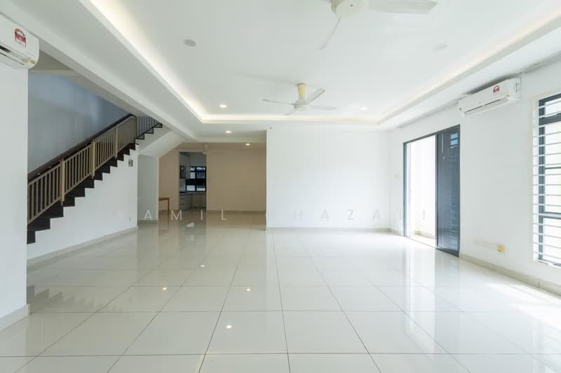 2-storey Terraced House for Sale in Presint 11 (Putrajaya) - Kamil Ghazali - Living Room - PropertyGuru.com.my