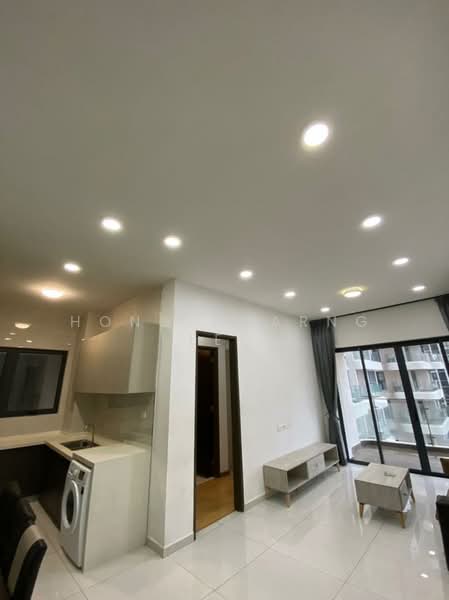 Condominium for Rent at Bay Point @ Country Garden Danga Bay - Hong Charng Lee - Living Room - PropertyGuru.com.my