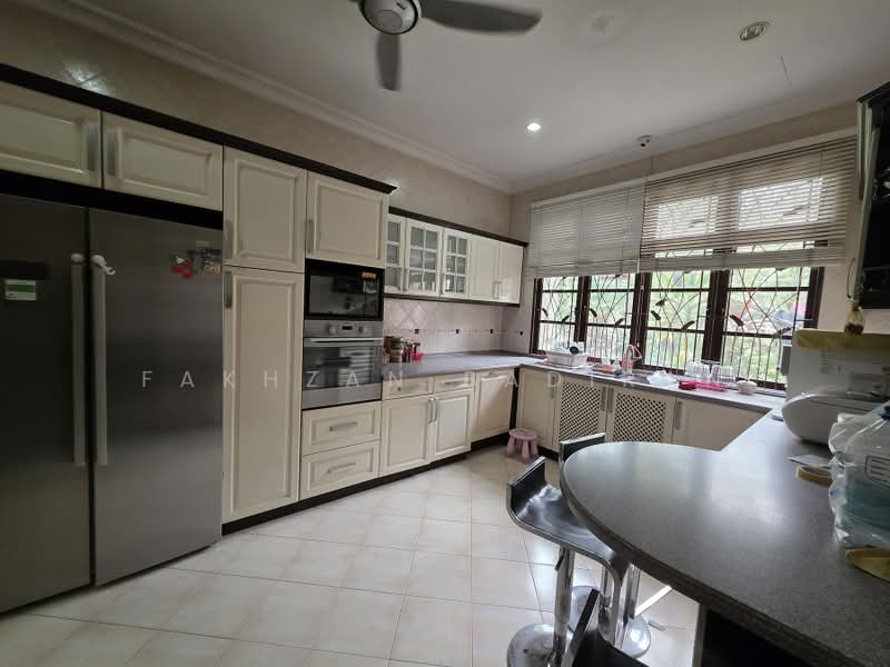 Rumah Banglo untuk Dijual di Presint 14 (Putrajaya) - Fakhzan Badiran - Kitchen - PropertyGuru.com.my