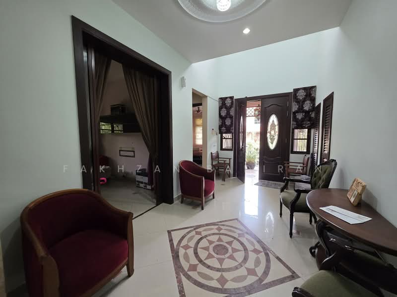 Rumah Banglo untuk Dijual di Presint 14 (Putrajaya) - Fakhzan Badiran - Entrance - PropertyGuru.com.my
