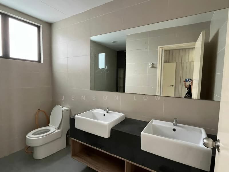 Servis Apartment untuk Disewa di You Residences @ You City - Jenson Low - Bathroom - PropertyGuru.com.my