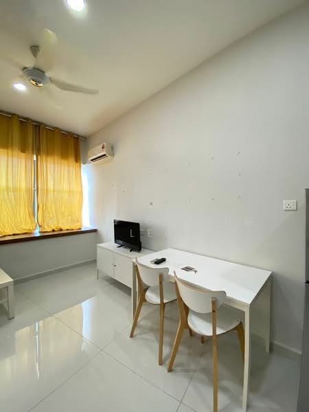 Condominium for Rent at Amberside @ Country Garden Danga Bay - Hong Charng Lee - Living Room - PropertyGuru.com.my