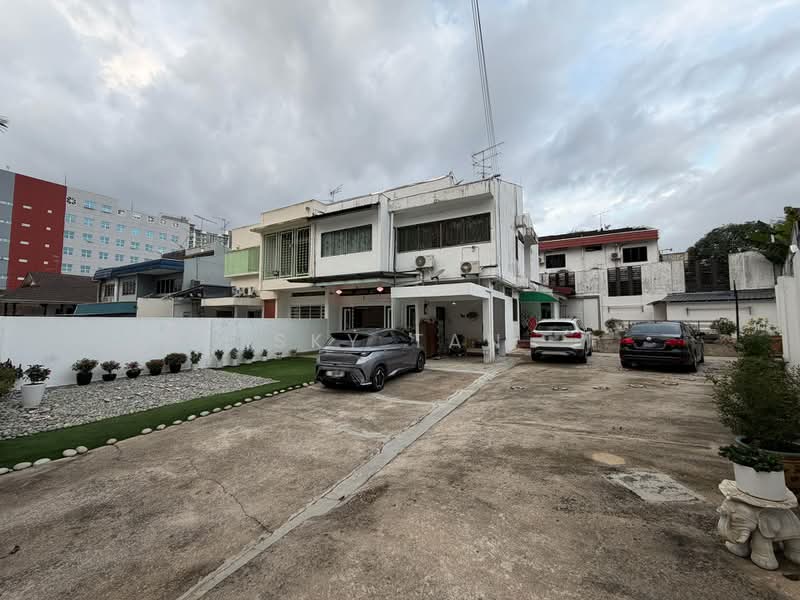 Semi-Detached House for Sale in Taman Tasek (Johor Bahru) - Sky Tan - Exterior - PropertyGuru.com.my
