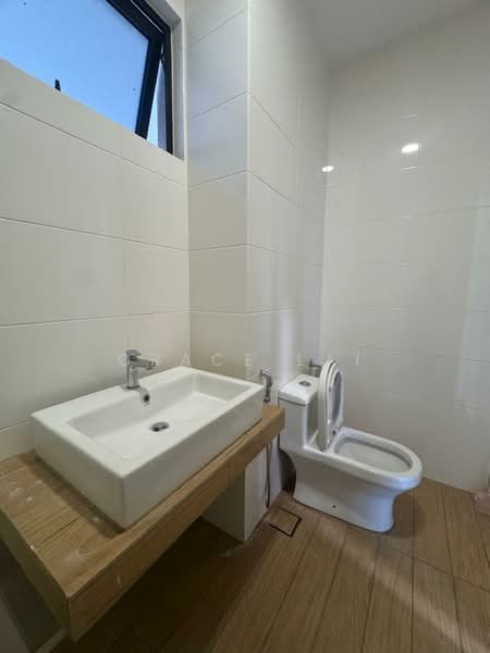Kondominium untuk Disewa di The Parque Residences - Grace Lai - Bathroom - PropertyGuru.com.my