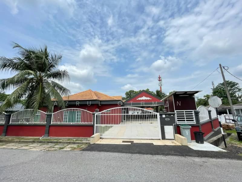Rumah Banglo untuk Dijual di Senawang (Negeri Sembilan) - Azrul Othman - Exterior - PropertyGuru.com.my