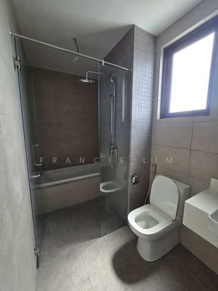 Kondominium untuk Dijual di Bangsar Hill Park - Francis Lim - Bathroom - PropertyGuru.com.my