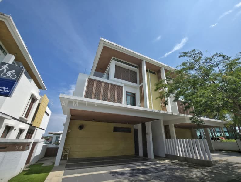 Rumah Berkembar untuk Dijual di Presint 8 (Putrajaya) - Kamil Ghazali - Exterior - PropertyGuru.com.my