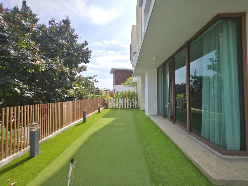 Rumah Berkembar untuk Dijual di Presint 8 (Putrajaya) - Kamil Ghazali - Exterior - PropertyGuru.com.my