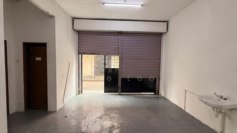 Shop for Rent in Taman Sri Andalas (Klang) - King Loo - Interior - PropertyGuru.com.my
