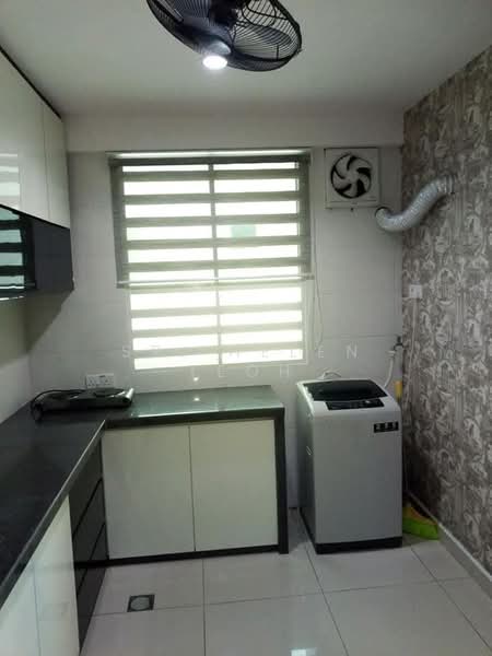 Condominium for Sale at The Oasis - Sr. Helen Teoh - Kitchen - PropertyGuru.com.my