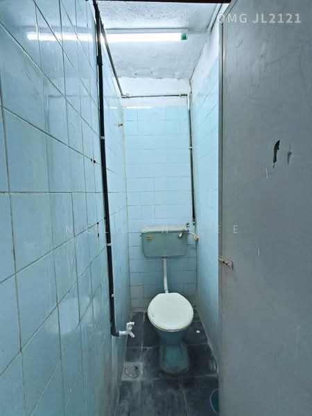 Factory for Rent in Port Klang (Pelabuhan Klang) (Selangor) - Nelson Lee - Bathroom - PropertyGuru.com.my