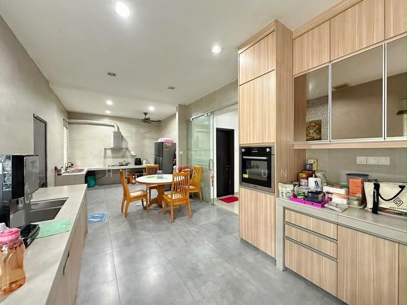 Bungalow House for Sale in Batu 9 (Cheras) - Hei Kar Jun - Kitchen - PropertyGuru.com.my
