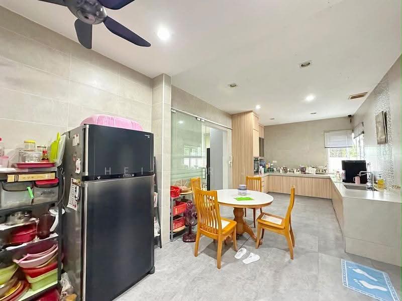 Bungalow House for Sale in Batu 9 (Cheras) - Hei Kar Jun - Kitchen - PropertyGuru.com.my