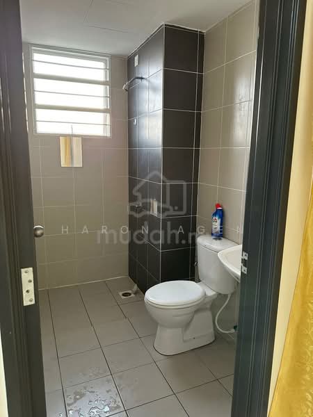 Apartment for Sale at Puncak Hijauan - Haron Agen - Bathroom - PropertyGuru.com.my