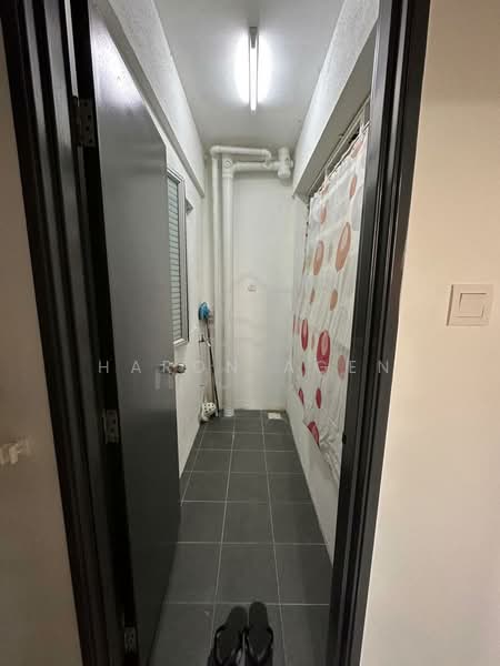 Apartment for Sale at Puncak Hijauan - Haron Agen - Corridor - PropertyGuru.com.my
