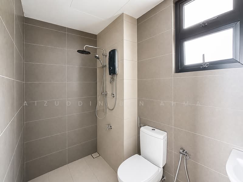 Condominium for Sale at Setia Seraya Residences - Aizuddin bin Ahmad - Bathroom - PropertyGuru.com.my