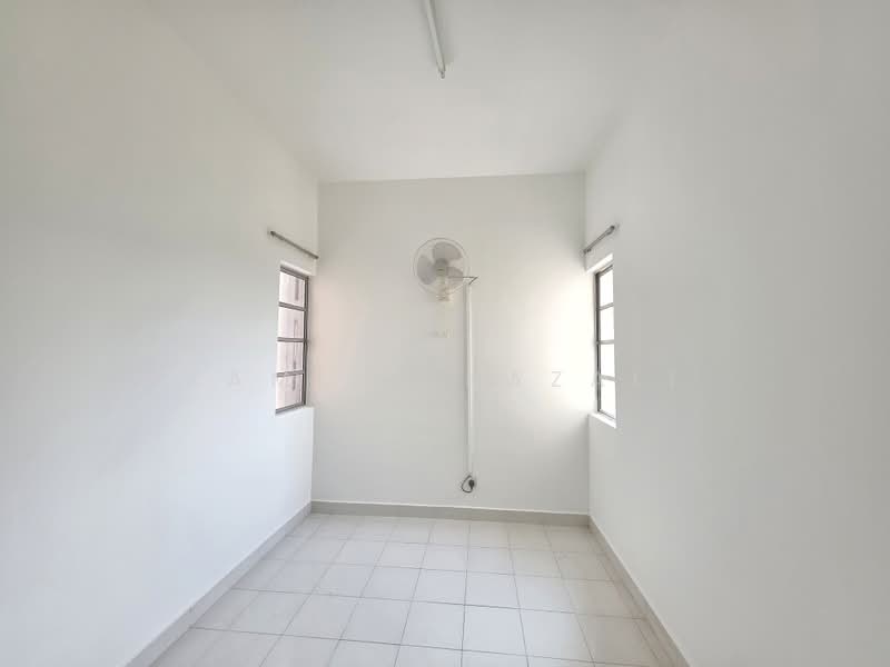 Kondominium untuk Dijual di Saujana Aster - Kamil Ghazali - Bedroom 2 - PropertyGuru.com.my