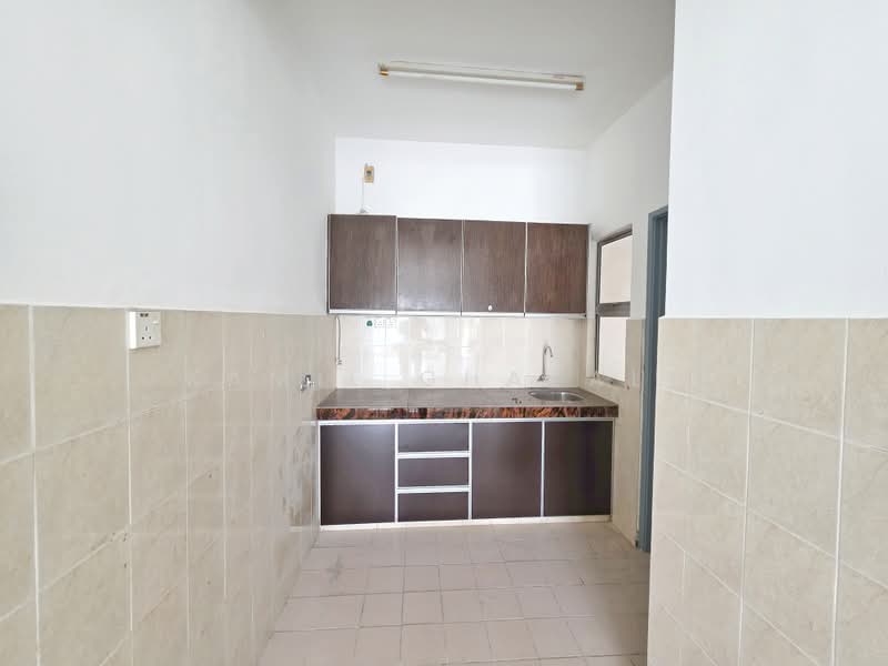 Kondominium untuk Dijual di Saujana Aster - Kamil Ghazali - Kitchen - PropertyGuru.com.my
