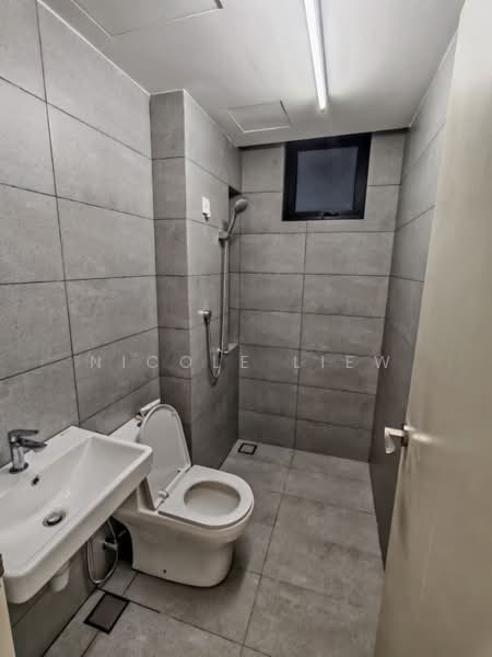 Servis Apartment untuk Disewa di Vivo Executive Apartment - Nicole Liew - Bathroom - PropertyGuru.com.my