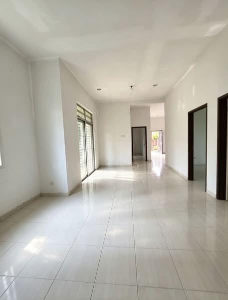 Bungalow House untuk Dijual di Taman Krubong Perdana (Krubong) - King Song - PropertyGuru.com.my