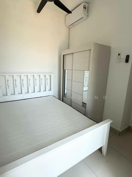 Pangsapuri untuk Dijual di D'Lagoon Luxury Apartment - Anson Hiong - Bedroom - PropertyGuru.com.my