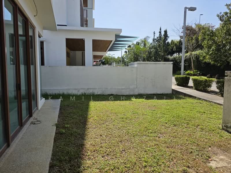 Rumah Berkembar untuk Dijual di Presint 8 (Putrajaya) - Kamil Ghazali - Exterior - PropertyGuru.com.my