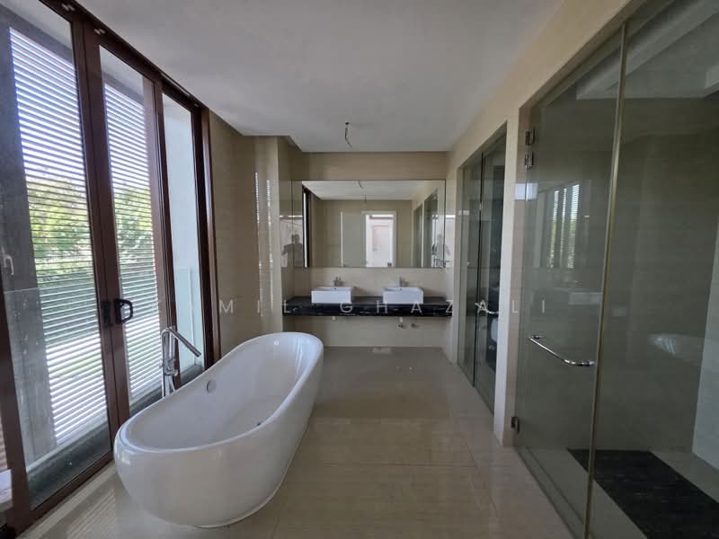 Rumah Berkembar untuk Dijual di Presint 8 (Putrajaya) - Kamil Ghazali - Bathroom - PropertyGuru.com.my