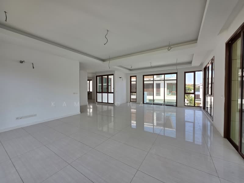Rumah Berkembar untuk Dijual di Presint 8 (Putrajaya) - Kamil Ghazali - Living Room - PropertyGuru.com.my