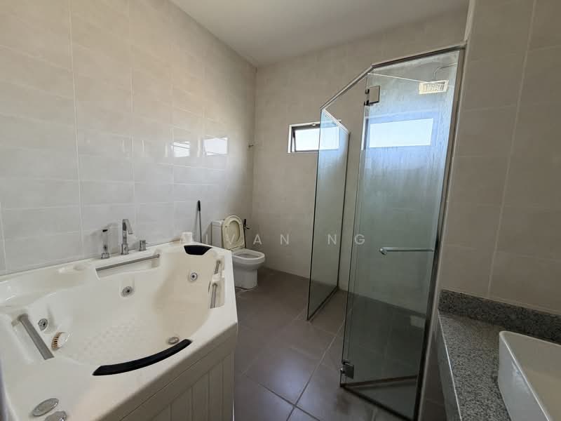 Semi-Detached House for Sale in Taman Sinar Mahkota (Cheras) - Aivan Ng - Bathroom - PropertyGuru.com.my