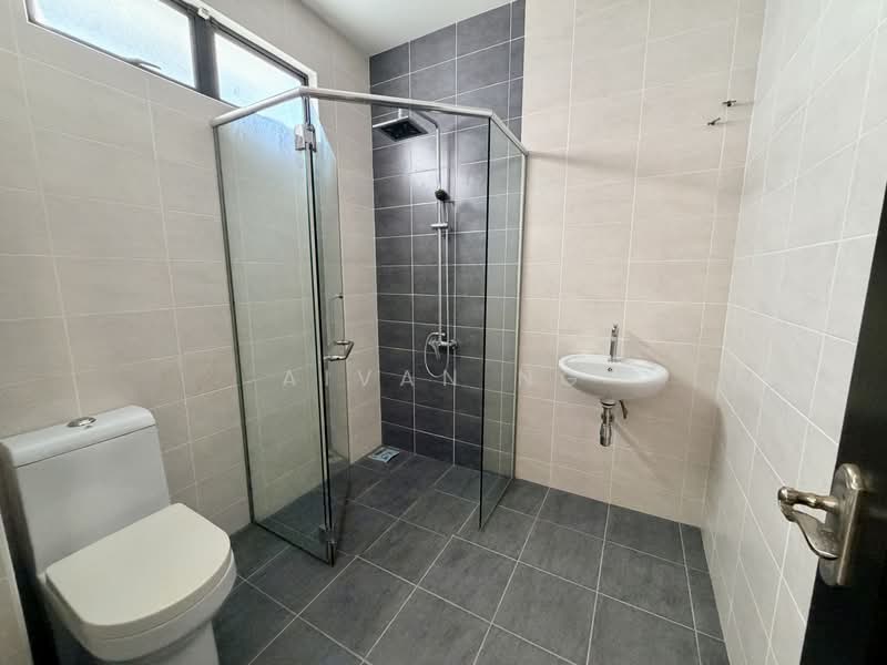 Semi-Detached House for Sale in Taman Sinar Mahkota (Cheras) - Aivan Ng - Bathroom - PropertyGuru.com.my