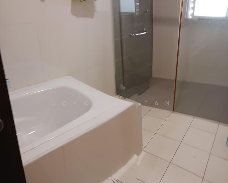 Rumah Teres 2.5 Tingkat untuk Dijual di USJ Heights (Subang Jaya) - Joycelyn Tan - Bathroom - PropertyGuru.com.my