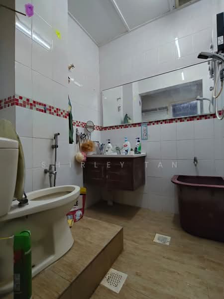 Rumah Teres 2 Tingkat untuk Dijual di Puchong (Selangor) - Shirley Tan - Bathroom - PropertyGuru.com.my