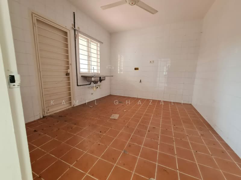 Semi-Detached House for Sale in Presint 10 (Putrajaya) - Kamil Ghazali - Kitchen - PropertyGuru.com.my