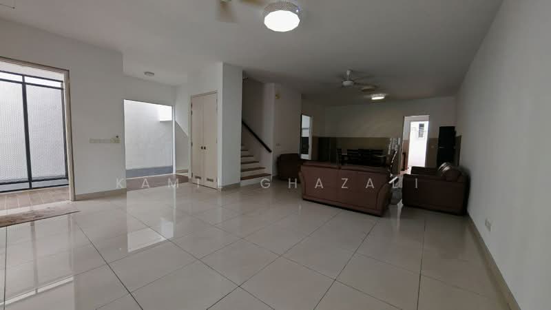 2.5-storey Terraced House for Sale in Presint 14 (Putrajaya) - Kamil Ghazali - Living Room - PropertyGuru.com.my
