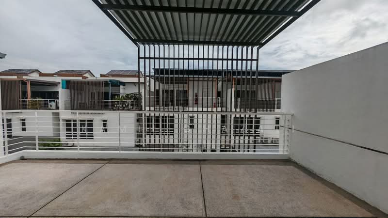 2.5-storey Terraced House for Sale in Presint 14 (Putrajaya) - Kamil Ghazali - Balcony - PropertyGuru.com.my