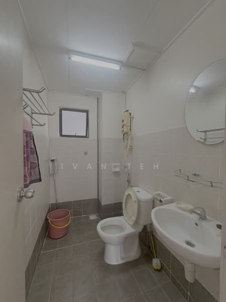 Condominium for Sale at KiPark Selayang - Ivan Teh - Bathroom - PropertyGuru.com.my
