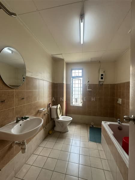 Condominium for Sale at KiPark Selayang - Ivan Teh - Bathroom - PropertyGuru.com.my